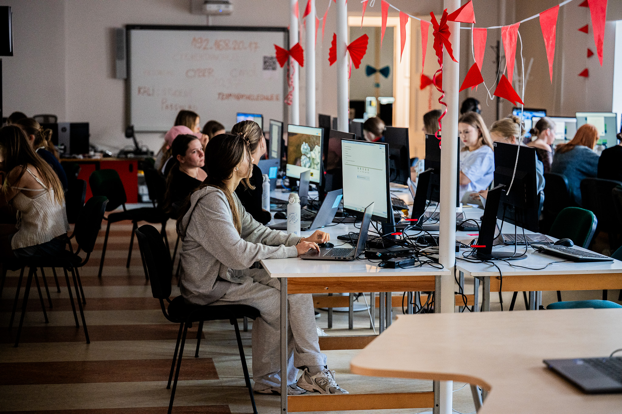 A kibertehetségek következő generációja Észtországban – CyberWizards kiberbiztonsági tábor (2026)